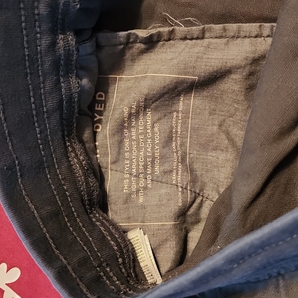 NWT Gap Shorts Medium - Picture 5 of 6